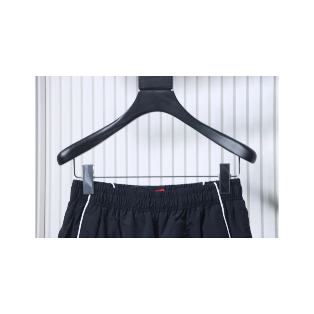 premium reps Supreme 25FW Contrast Piping Track Navy blue sneakers at Shoes Official. Shop iconic styles from top brands