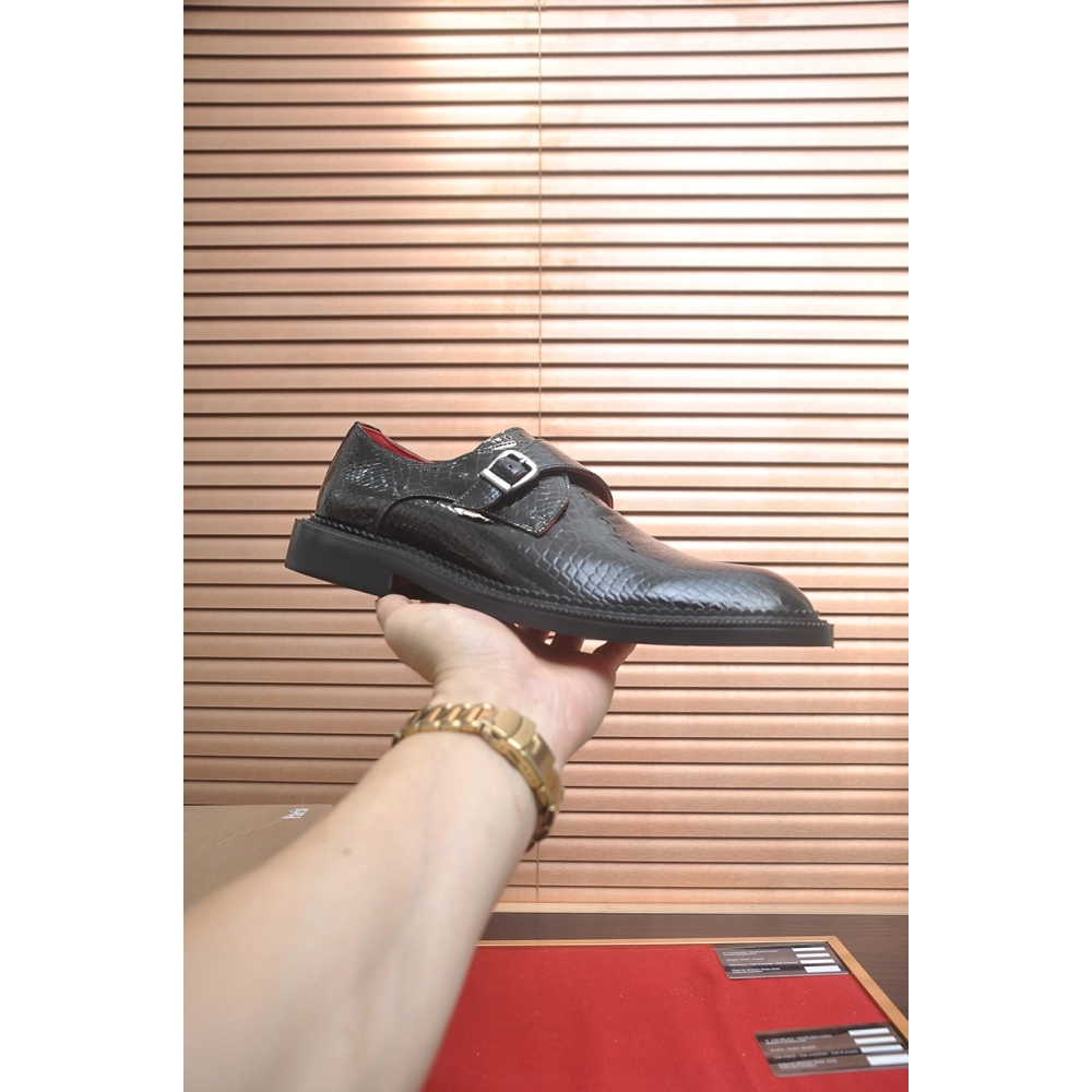 Christian Louboutin leather shoes 028,Oxfords,Christian Louboutin Sneakers,Luxury Shoes