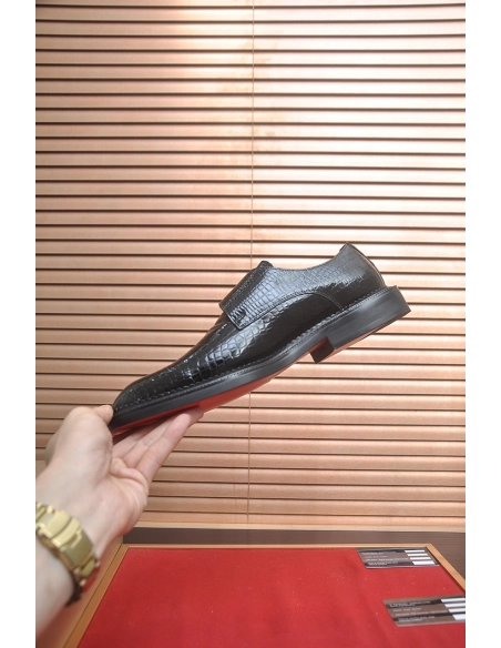 Christian Louboutin leather shoes 028,Oxfords,Christian Louboutin Sneakers,Luxury Shoes