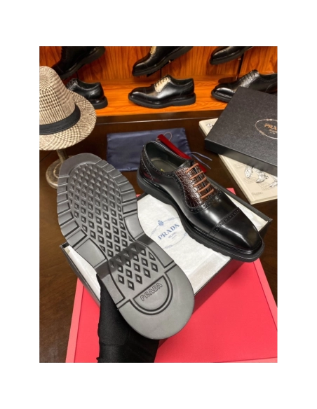 Prada leather shoes 070,PRADA SNEAKERS,Luxury Shoes