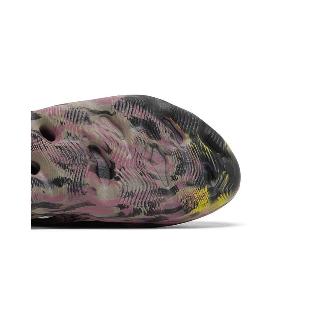 YEEZY FOAM RUNNER MX CARBON,YEEZY FOAM RUNNER,YEEZY