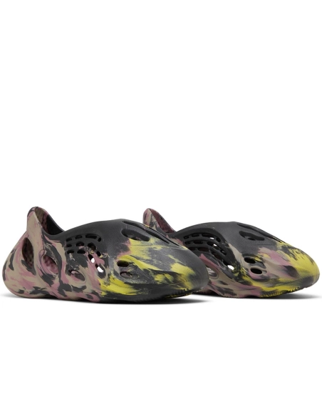 YEEZY FOAM RUNNER MX CARBON,YEEZY FOAM RUNNER,YEEZY