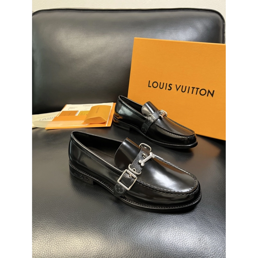 Louis Vuitton leather shoes 011,Louis Vuitton Leather Shoes,LOUIS VUITTON Sneakers,Business Shoes
