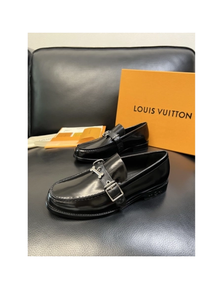 Louis Vuitton leather shoes 011,Louis Vuitton Leather Shoes,LOUIS VUITTON Sneakers,Business Shoes
