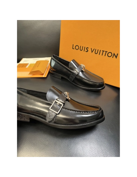 Louis Vuitton leather shoes 011,Louis Vuitton Leather Shoes,LOUIS VUITTON Sneakers,Business Shoes