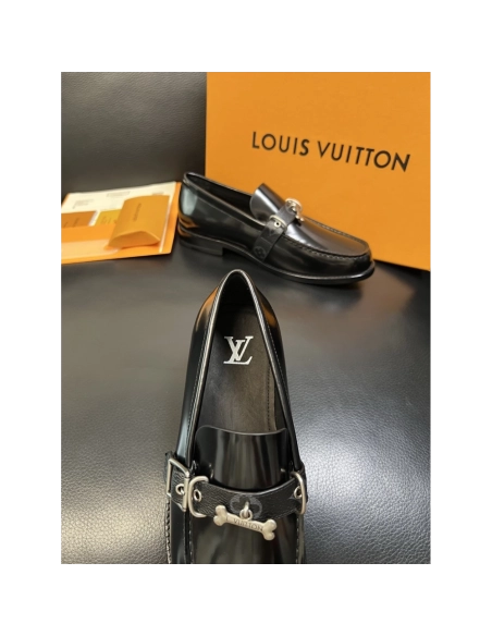 Louis Vuitton leather shoes 011,Louis Vuitton Leather Shoes,LOUIS VUITTON Sneakers,Business Shoes
