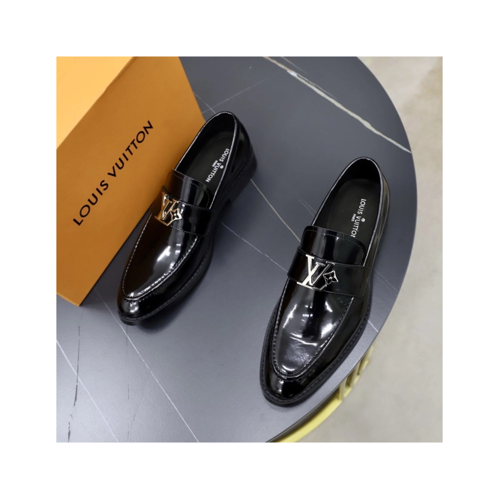 Louis Vuitton leather shoes 015,Louis Vuitton Leather Shoes,LOUIS VUITTON Sneakers,Business Shoes