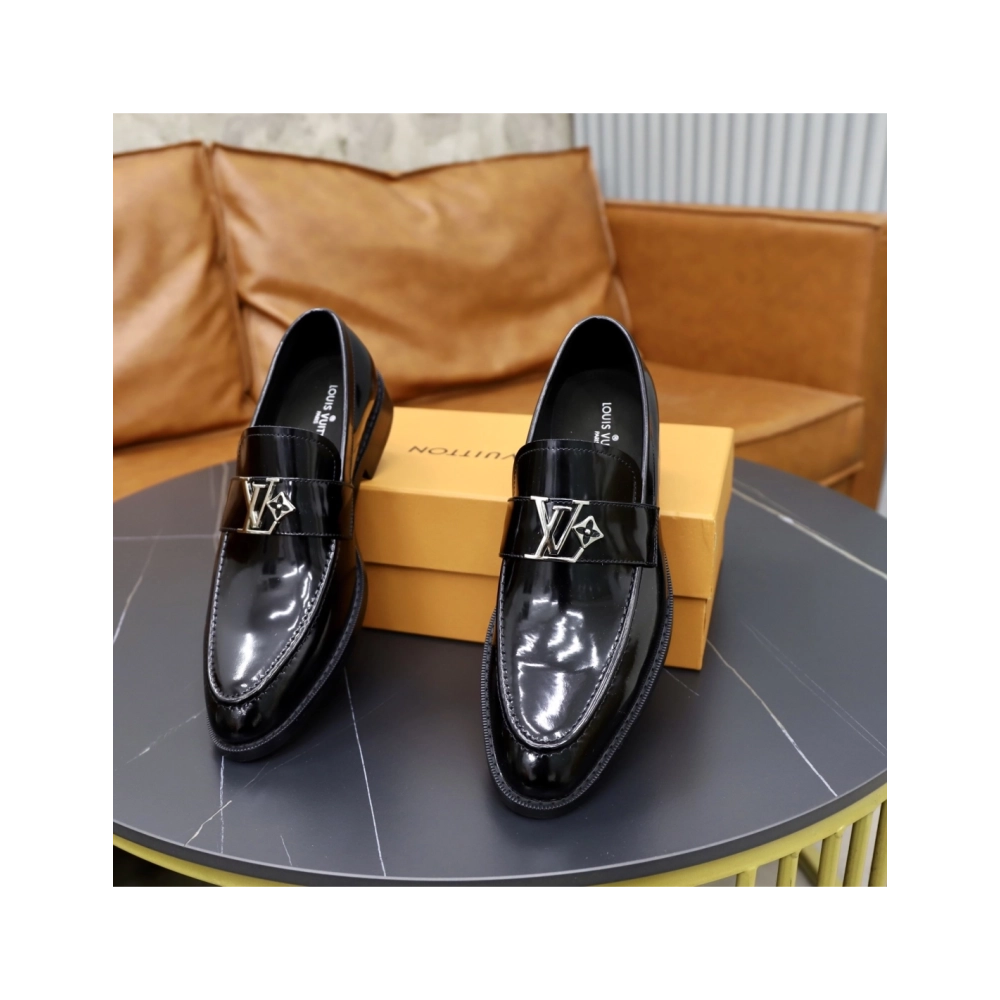 Louis Vuitton leather shoes 015,Louis Vuitton Leather Shoes,LOUIS VUITTON Sneakers,Business Shoes