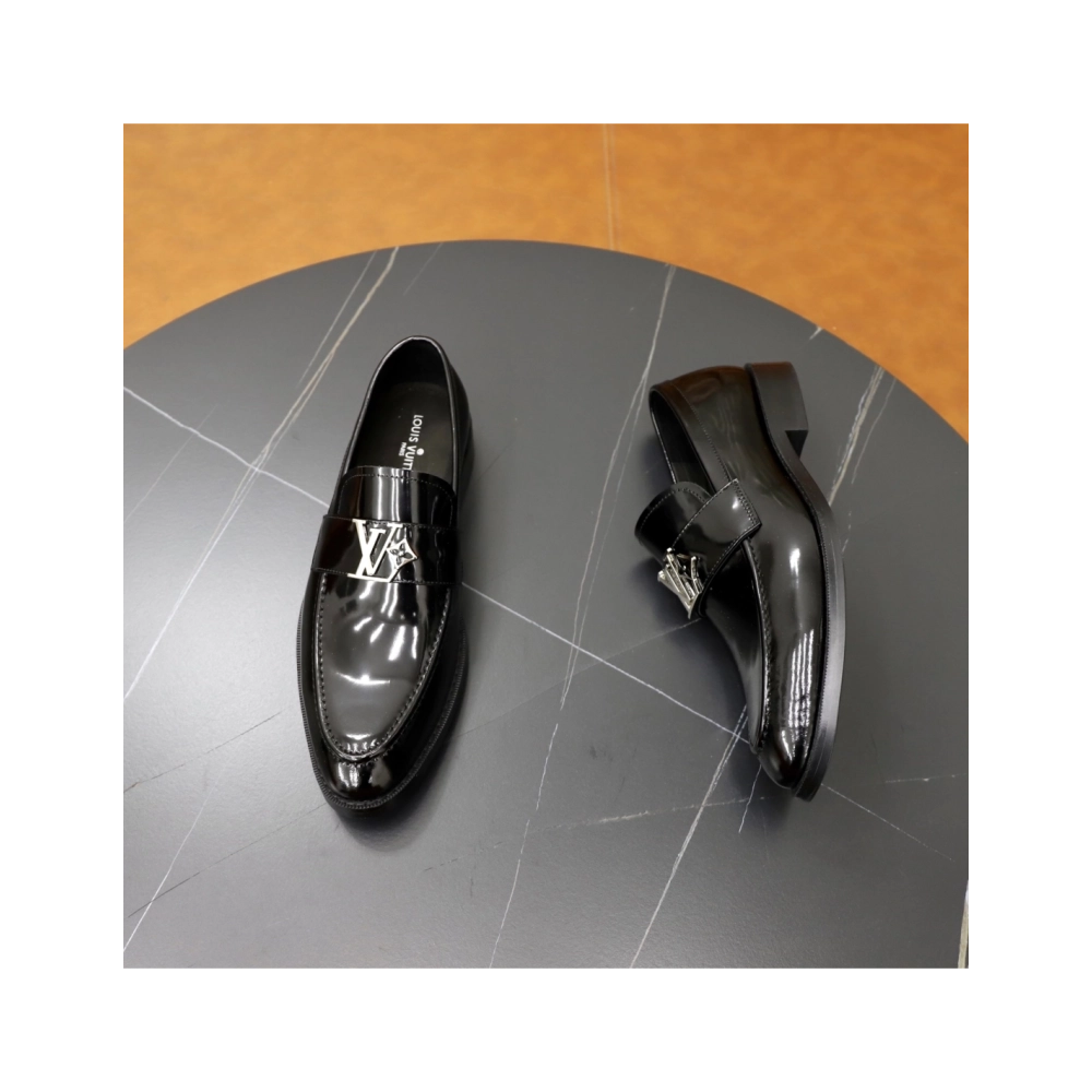 Louis Vuitton leather shoes 015,Louis Vuitton Leather Shoes,LOUIS VUITTON Sneakers,Business Shoes
