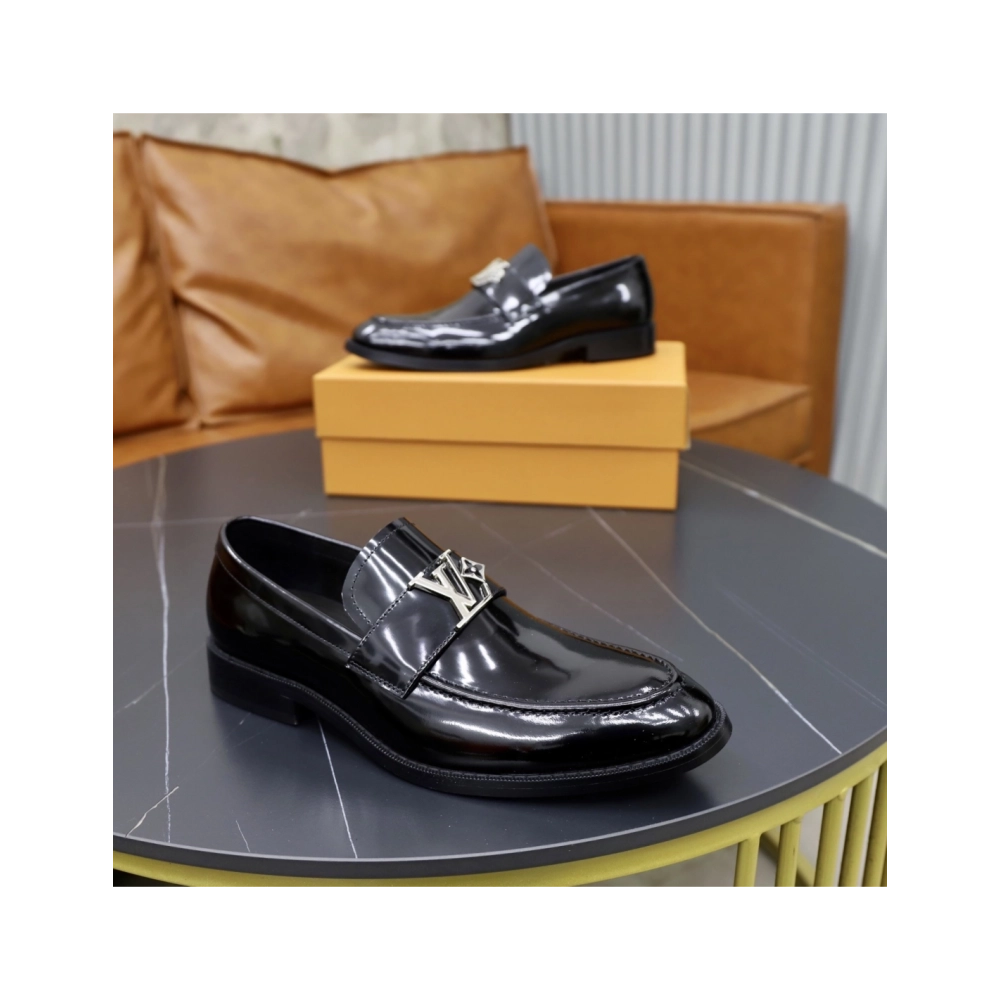 Louis Vuitton leather shoes 015,Louis Vuitton Leather Shoes,LOUIS VUITTON Sneakers,Business Shoes