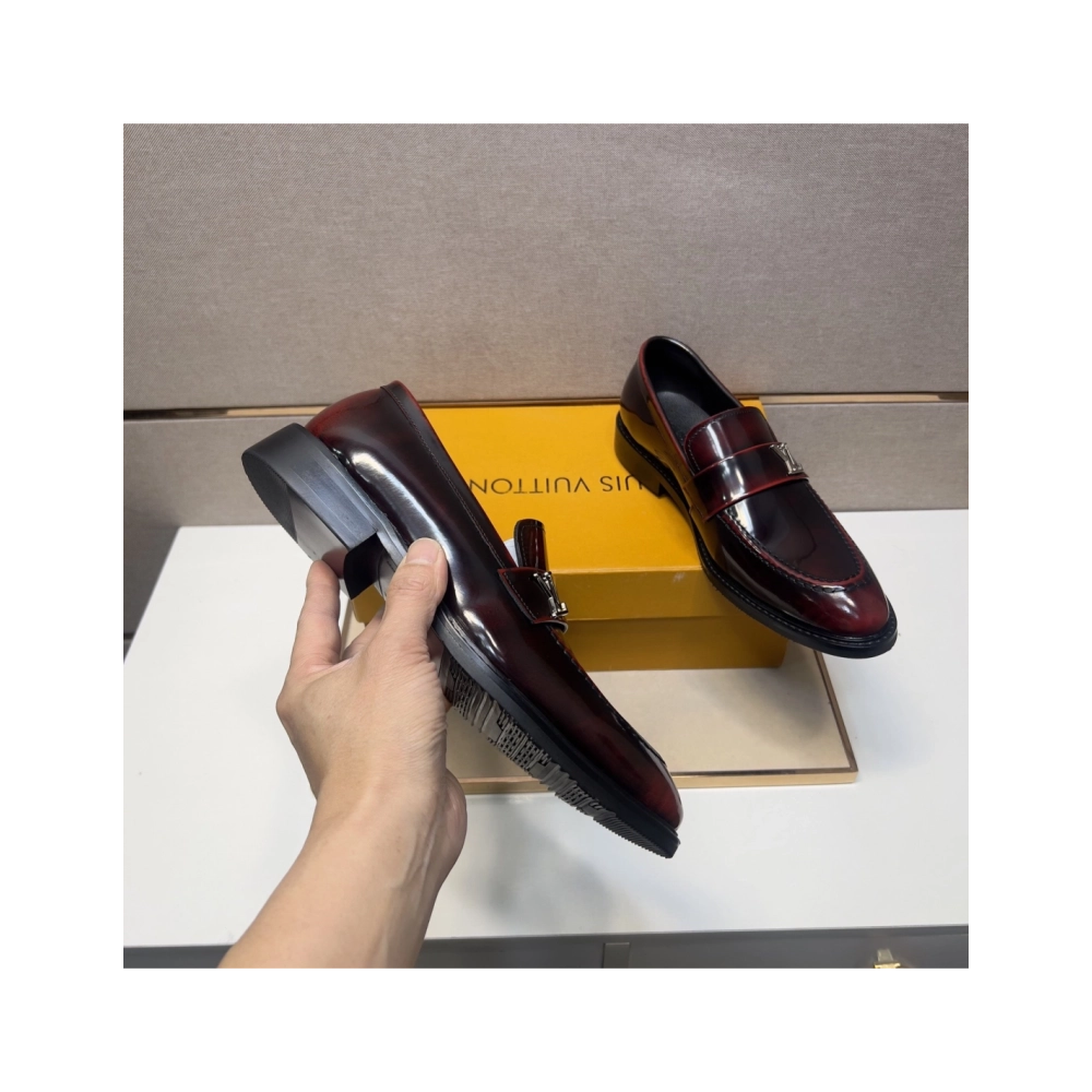 Louis Vuitton leather shoes 040,Louis Vuitton Leather Shoes,LOUIS VUITTON Sneakers,Business Shoes