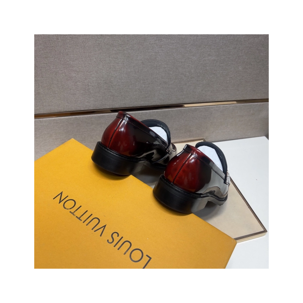 Louis Vuitton leather shoes 040,Louis Vuitton Leather Shoes,LOUIS VUITTON Sneakers,Business Shoes