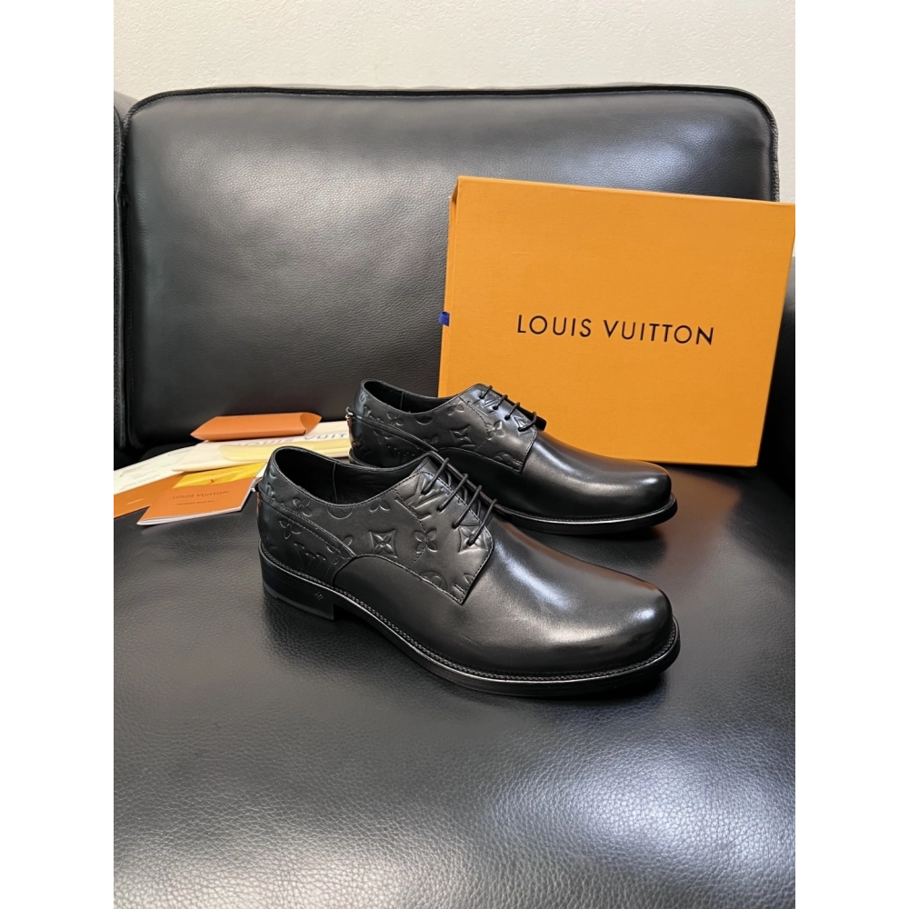 Louis Vuitton leather shoes 053,Louis Vuitton Leather Shoes,LOUIS VUITTON Sneakers,Business Shoes
