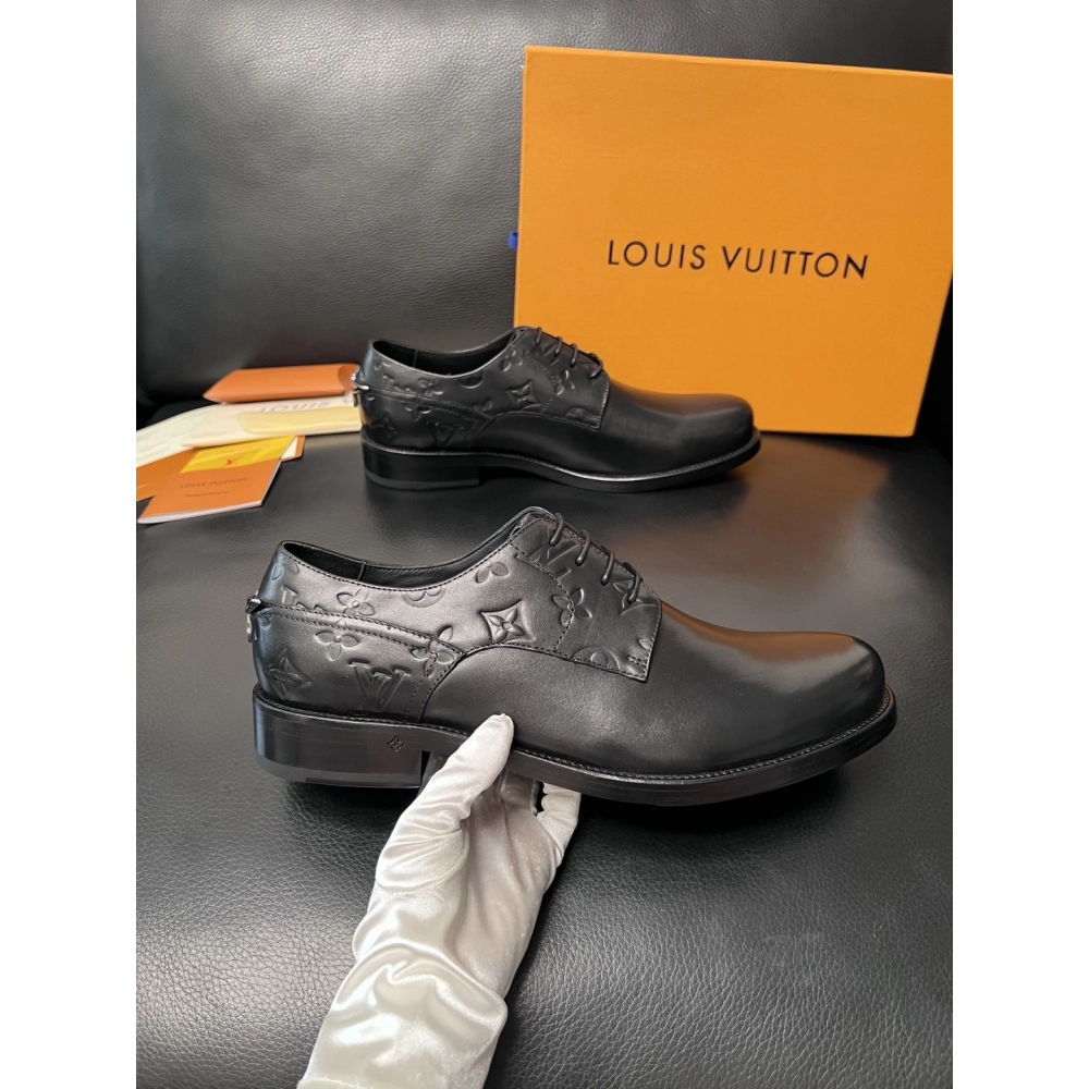 Louis Vuitton leather shoes 053,Louis Vuitton Leather Shoes,LOUIS VUITTON Sneakers,Business Shoes