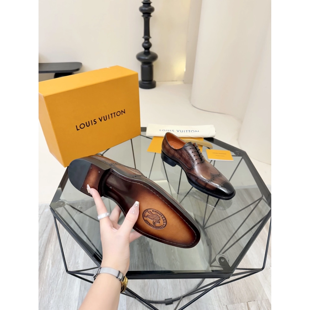 Louis Vuitton leather shoes 060,Louis Vuitton Leather Shoes,LOUIS VUITTON Sneakers,Business Shoes
