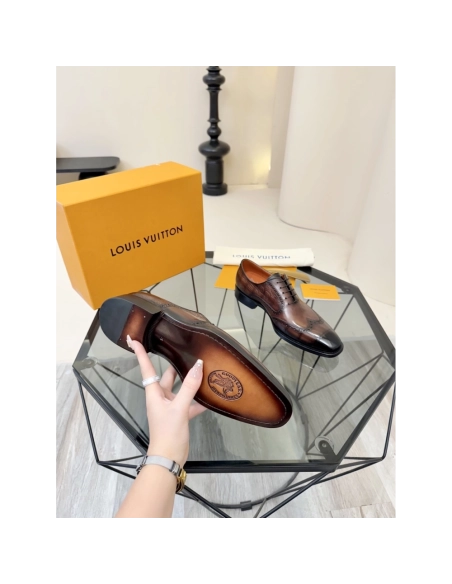 Louis Vuitton leather shoes 060,Louis Vuitton Leather Shoes,LOUIS VUITTON Sneakers,Business Shoes