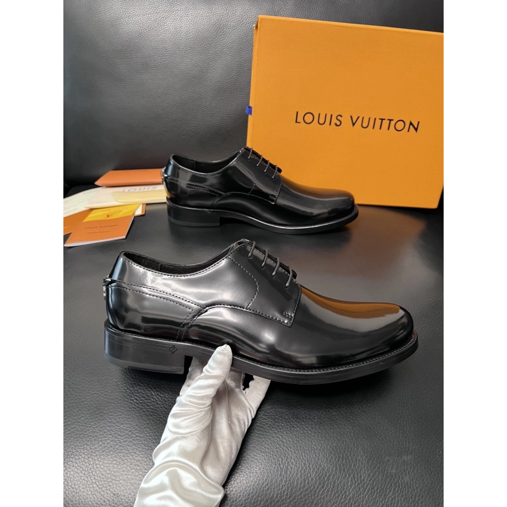 Louis Vuitton leather shoes 054,Louis Vuitton Leather Shoes,LOUIS VUITTON Sneakers,Business Shoes