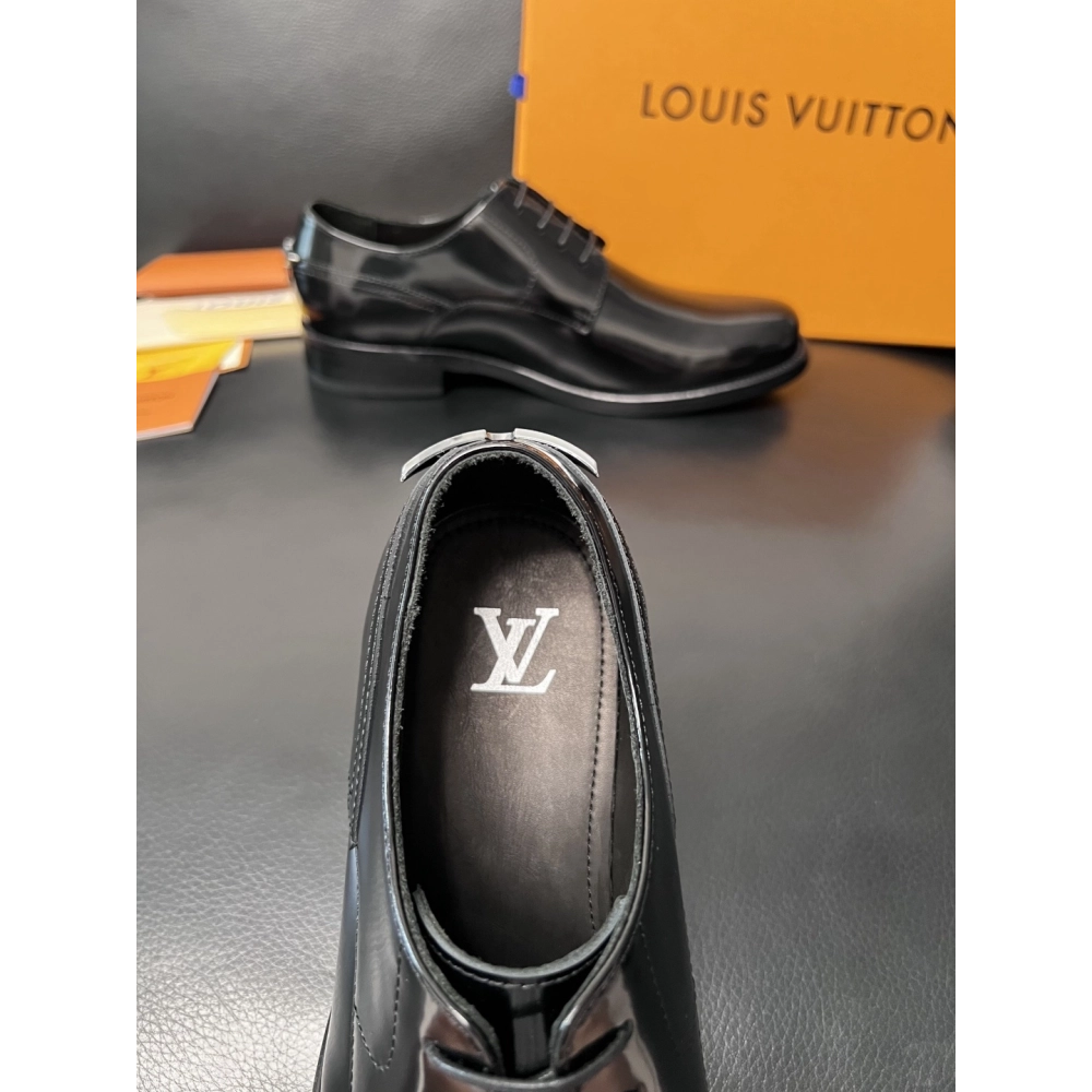 Louis Vuitton leather shoes 054,Louis Vuitton Leather Shoes,LOUIS VUITTON Sneakers,Business Shoes
