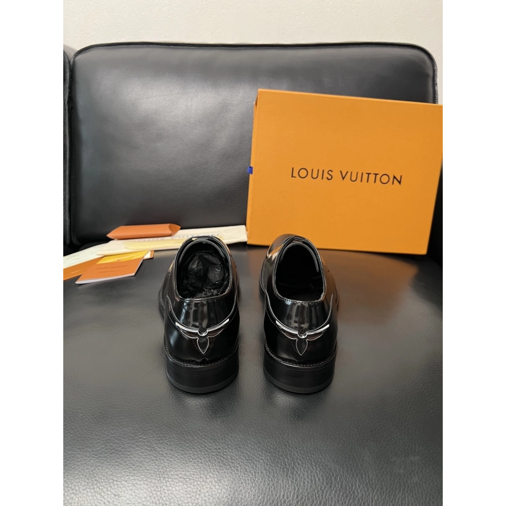 Louis Vuitton leather shoes 054,Louis Vuitton Leather Shoes,LOUIS VUITTON Sneakers,Business Shoes