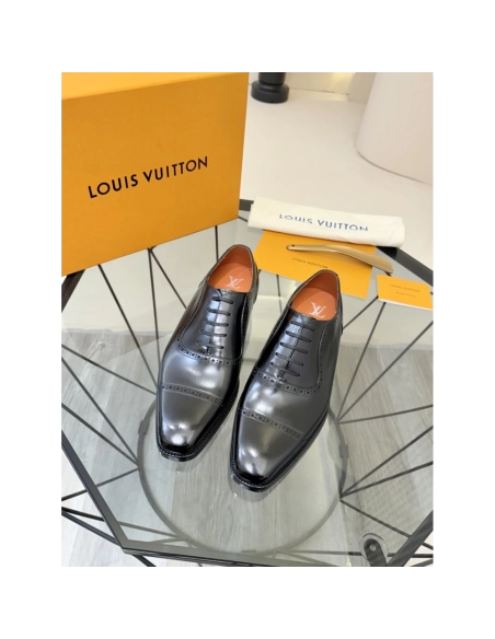 Louis Vuitton leather shoes 059,Louis Vuitton Leather Shoes,LOUIS VUITTON Sneakers,Business Shoes