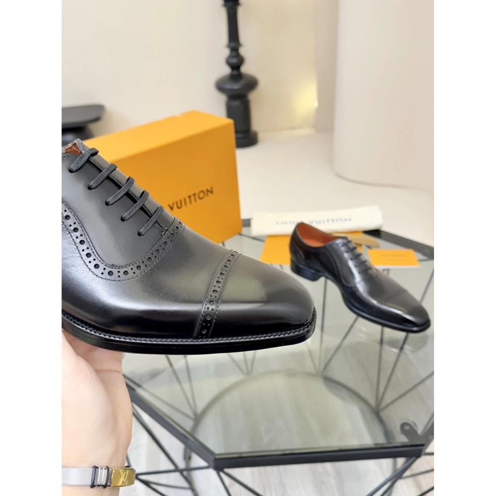 Louis Vuitton leather shoes 059,Louis Vuitton Leather Shoes,LOUIS VUITTON Sneakers,Business Shoes
