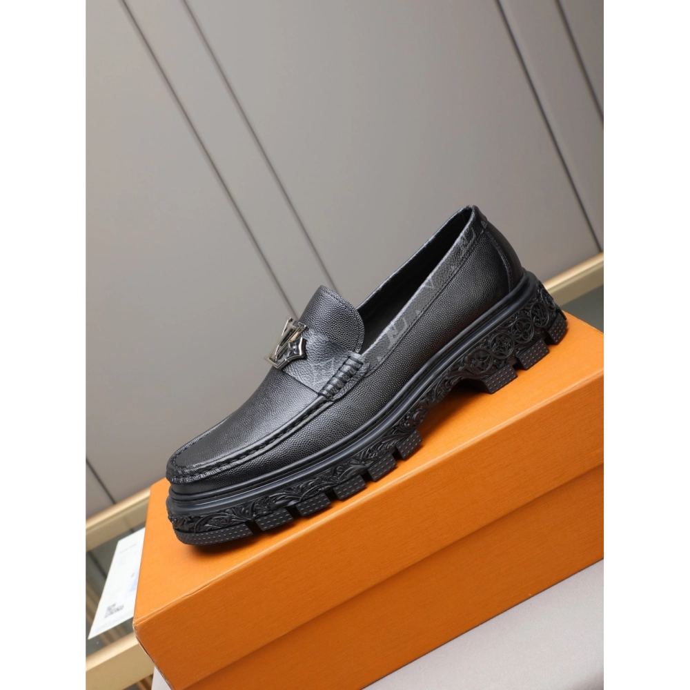 Louis Vuitton leather shoes 062,Louis Vuitton Leather Shoes,LOUIS VUITTON Sneakers,Business Shoes