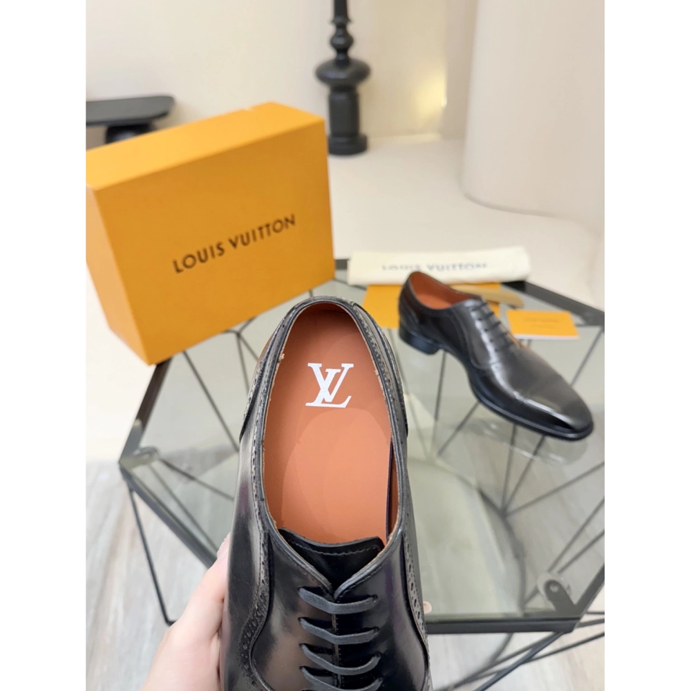 Louis Vuitton leather shoes 059,Louis Vuitton Leather Shoes,LOUIS VUITTON Sneakers,Business Shoes