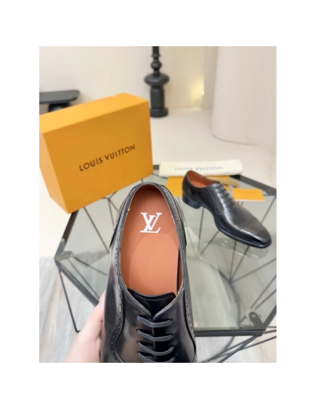 Louis Vuitton leather shoes 059,Louis Vuitton Leather Shoes,LOUIS VUITTON Sneakers,Business Shoes