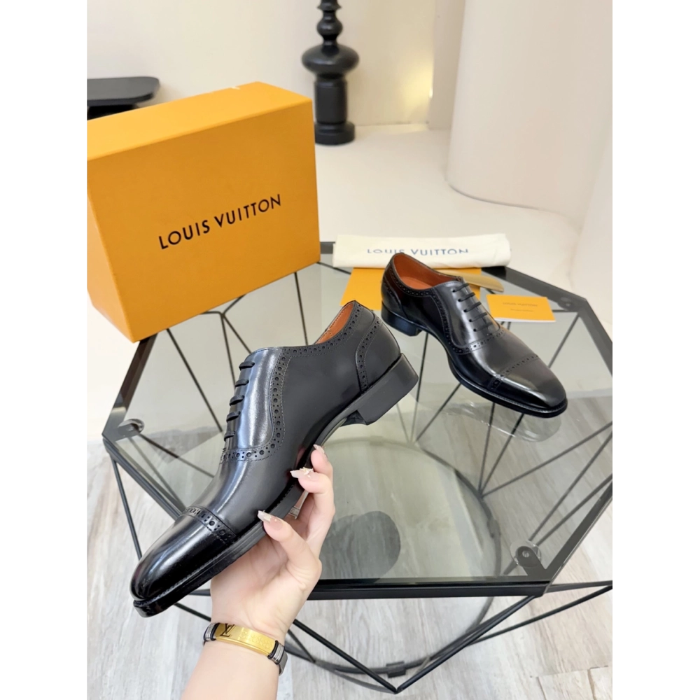 Louis Vuitton leather shoes 059,Louis Vuitton Leather Shoes,LOUIS VUITTON Sneakers,Business Shoes
