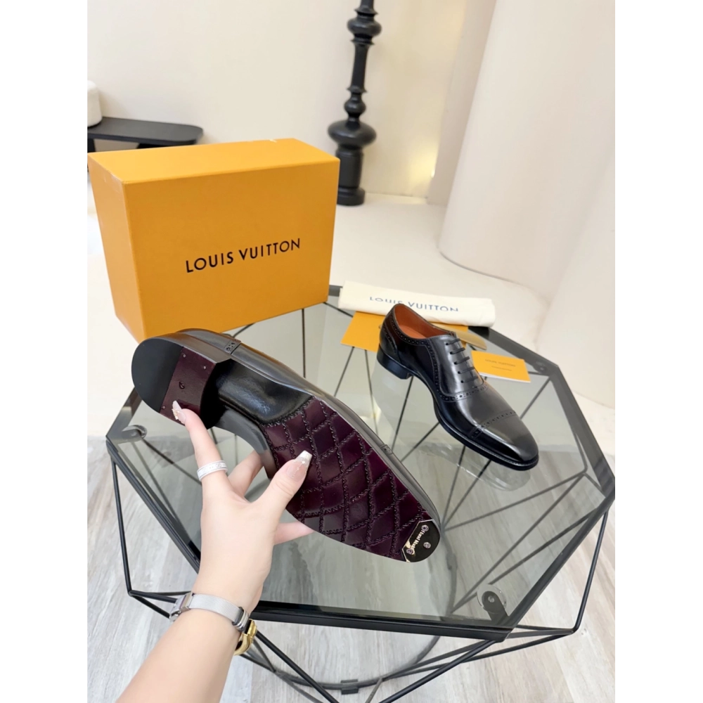Louis Vuitton leather shoes 059,Louis Vuitton Leather Shoes,LOUIS VUITTON Sneakers,Business Shoes