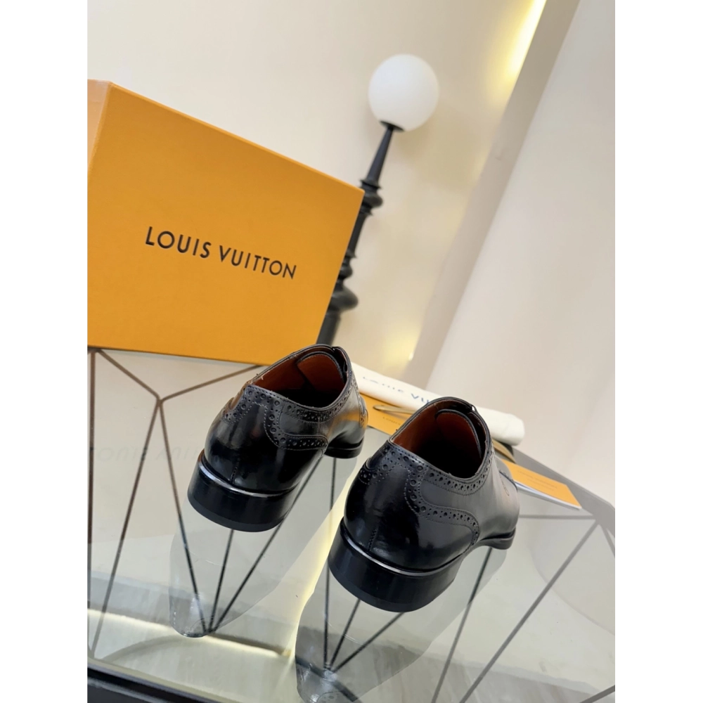 Louis Vuitton leather shoes 059,Louis Vuitton Leather Shoes,LOUIS VUITTON Sneakers,Business Shoes