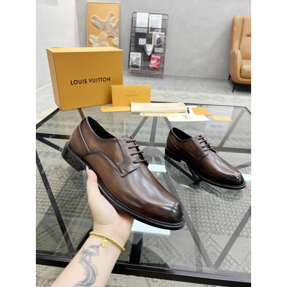 Louis Vuitton leather shoes 096,Louis Vuitton Leather Shoes,LOUIS VUITTON Sneakers,Business Shoes