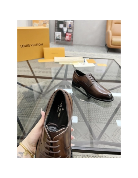 Louis Vuitton leather shoes 096,Louis Vuitton Leather Shoes,LOUIS VUITTON Sneakers,Business Shoes