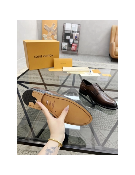 Louis Vuitton leather shoes 096,Louis Vuitton Leather Shoes,LOUIS VUITTON Sneakers,Business Shoes