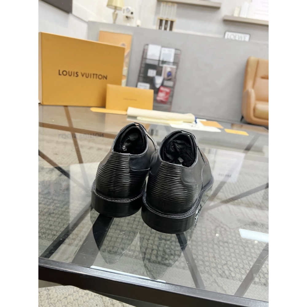 Louis Vuitton leather shoes 097,Louis Vuitton Leather Shoes,LOUIS VUITTON Sneakers,Business Shoes