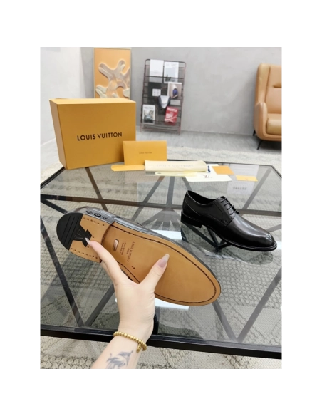 Louis Vuitton leather shoes 097,Louis Vuitton Leather Shoes,LOUIS VUITTON Sneakers,Business Shoes