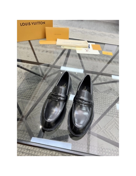 Louis Vuitton leather shoes 098,Louis Vuitton Leather Shoes,LOUIS VUITTON Sneakers,Business Shoes