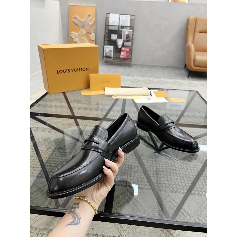 Louis Vuitton leather shoes 098,Louis Vuitton Leather Shoes,LOUIS VUITTON Sneakers,Business Shoes