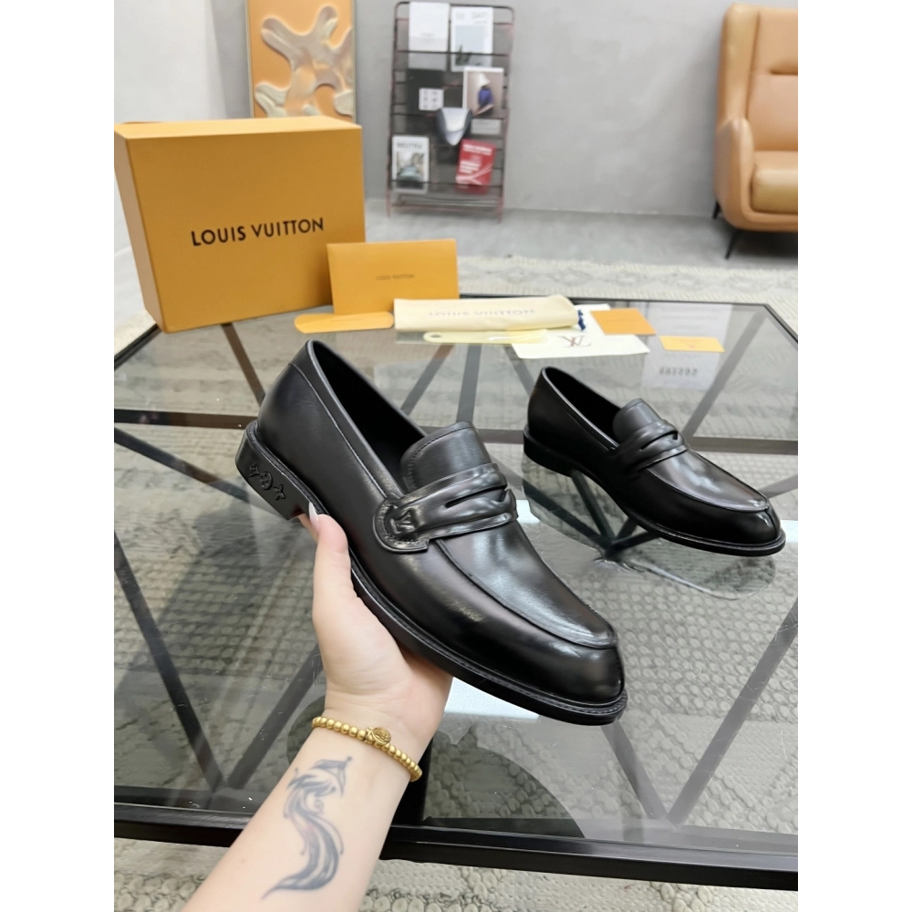 Louis Vuitton leather shoes 098,Louis Vuitton Leather Shoes,LOUIS VUITTON Sneakers,Business Shoes