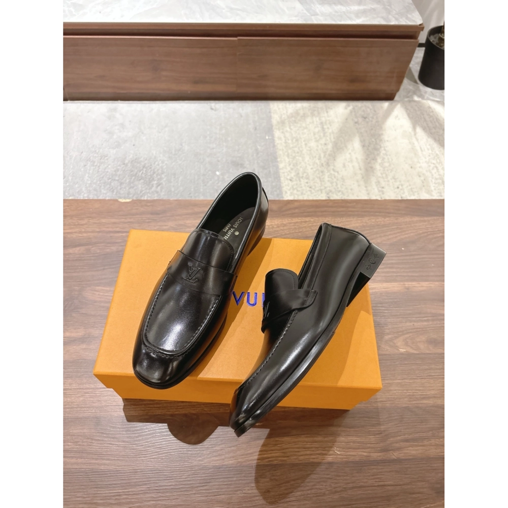 Louis Vuitton leather shoes 103,Louis Vuitton Leather Shoes,LOUIS VUITTON Sneakers,Business Shoes