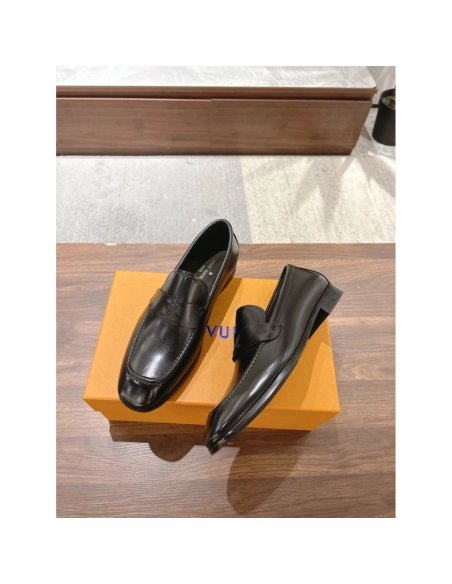 Louis Vuitton leather shoes 103,Louis Vuitton Leather Shoes,LOUIS VUITTON Sneakers,Business Shoes