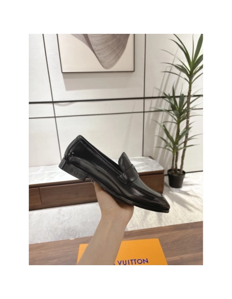 Louis Vuitton leather shoes 103,Louis Vuitton Leather Shoes,LOUIS VUITTON Sneakers,Business Shoes