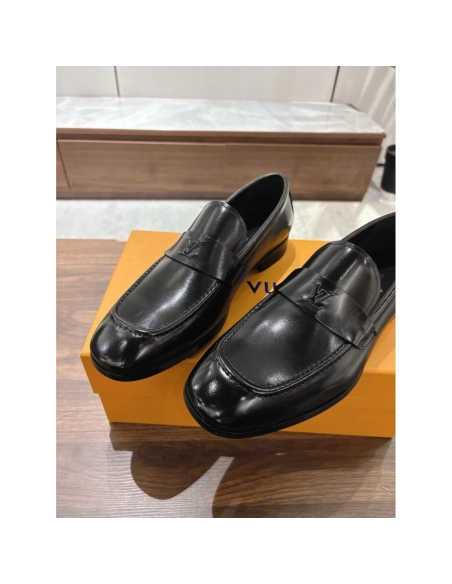 Louis Vuitton leather shoes 103,Louis Vuitton Leather Shoes,LOUIS VUITTON Sneakers,Business Shoes