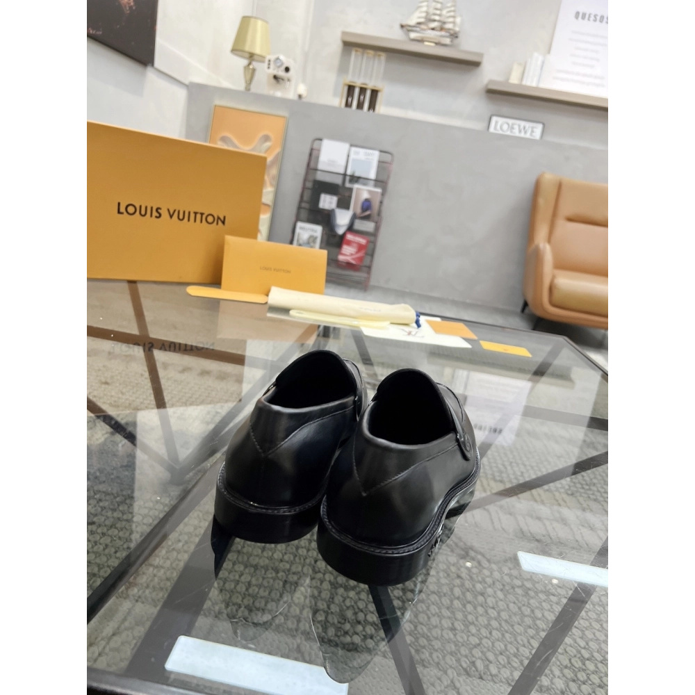 Louis Vuitton leather shoes 098,Louis Vuitton Leather Shoes,LOUIS VUITTON Sneakers,Business Shoes