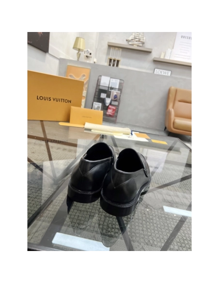 Louis Vuitton leather shoes 098,Louis Vuitton Leather Shoes,LOUIS VUITTON Sneakers,Business Shoes