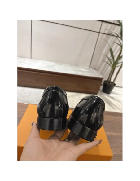 Louis Vuitton leather shoes 103,Louis Vuitton Leather Shoes,LOUIS VUITTON Sneakers,Business Shoes
