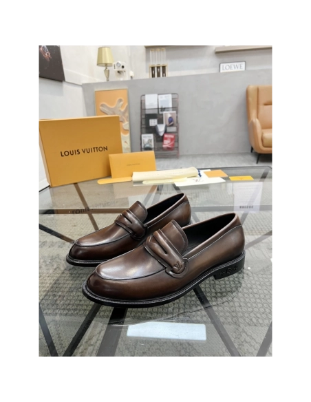 Louis Vuitton leather shoes 099,Louis Vuitton Leather Shoes,LOUIS VUITTON Sneakers,Business Shoes