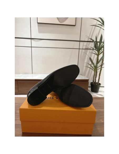 Louis Vuitton leather shoes 103,Louis Vuitton Leather Shoes,LOUIS VUITTON Sneakers,Business Shoes