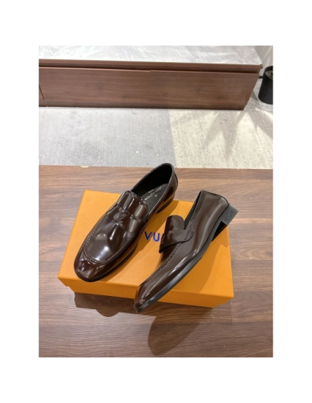 Louis Vuitton leather shoes 104,Louis Vuitton Leather Shoes,LOUIS VUITTON Sneakers,Business Shoes