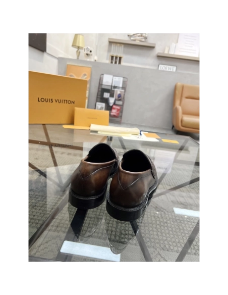 Louis Vuitton leather shoes 099,Louis Vuitton Leather Shoes,LOUIS VUITTON Sneakers,Business Shoes